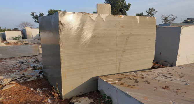 Buff Brown Quatzite Tiles